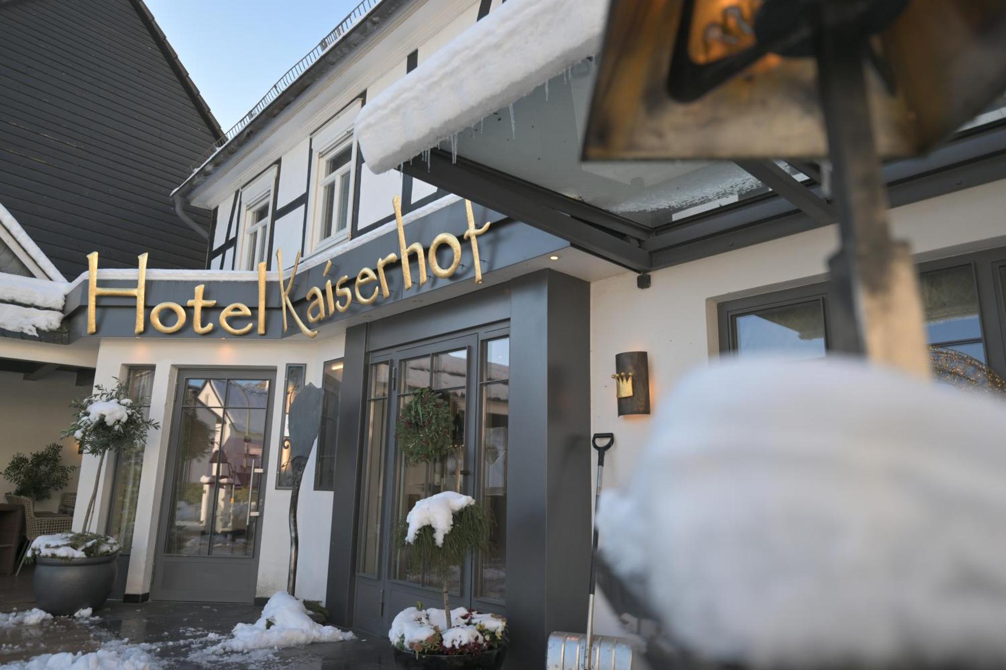 Hotel Kaiserhof Medebach Exterior photo